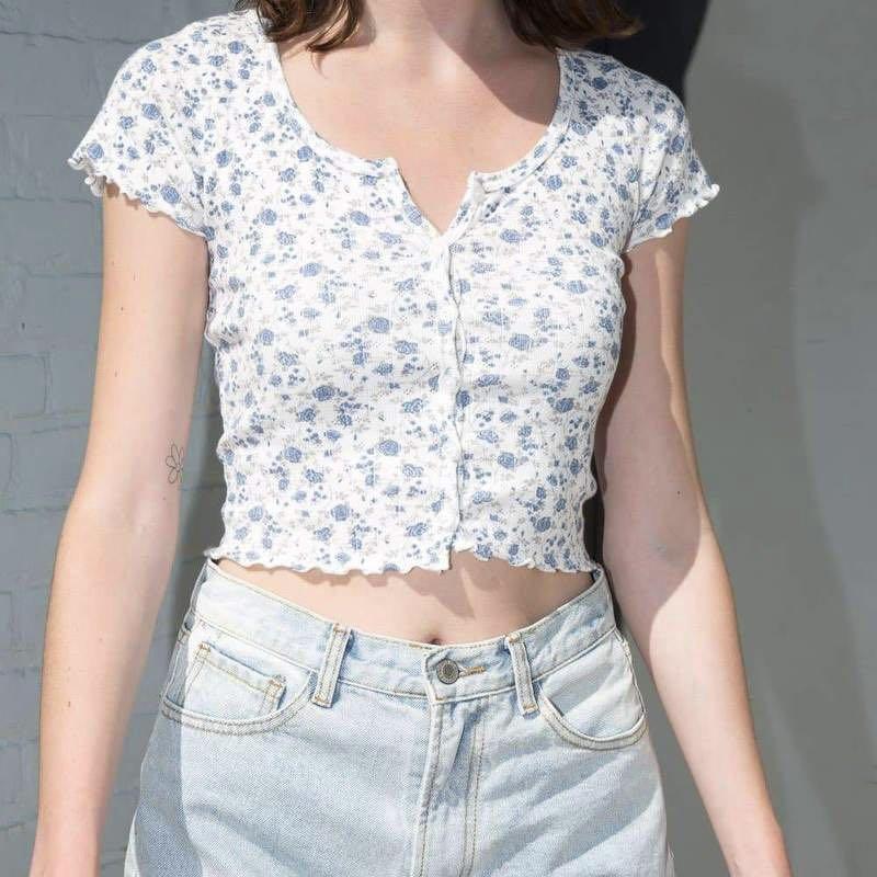 BNWPT BRANDY MELVILLE FLORAL EYELET BUTTON UP ZELLY TOP AUTHENTIC