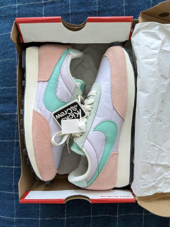 Brand New Nike Daybreak Womens US size 7 Women s Fashion