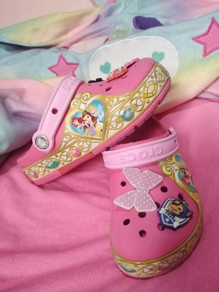 Crocs Funlab Disney Princess C13, Babies & Kids, Babies & Kids Fashion ...