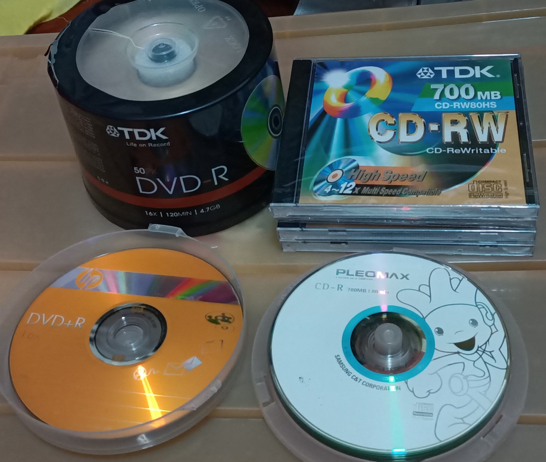 DVD-R, CD-R and CDR-W