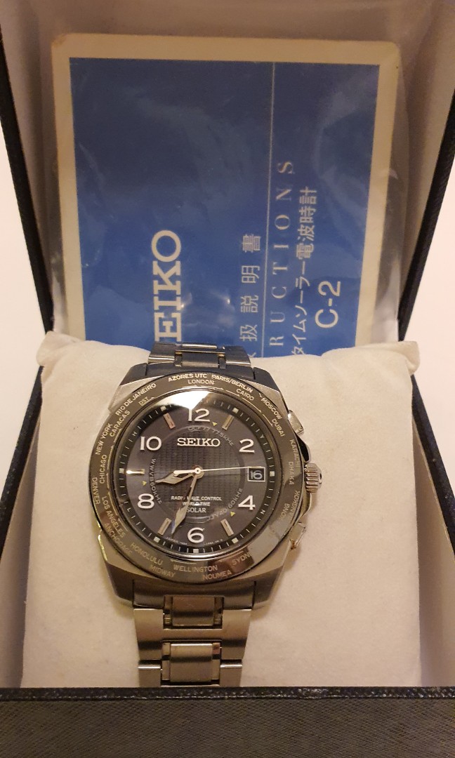 Seiko radio wave control world time solar deals