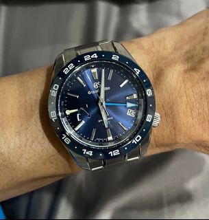 grand seiko sbgm 235