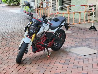 （分類：）位於 。 由 gurpreetgill 提交（商品編號 1107580215，圖片 1）。簡介： 。