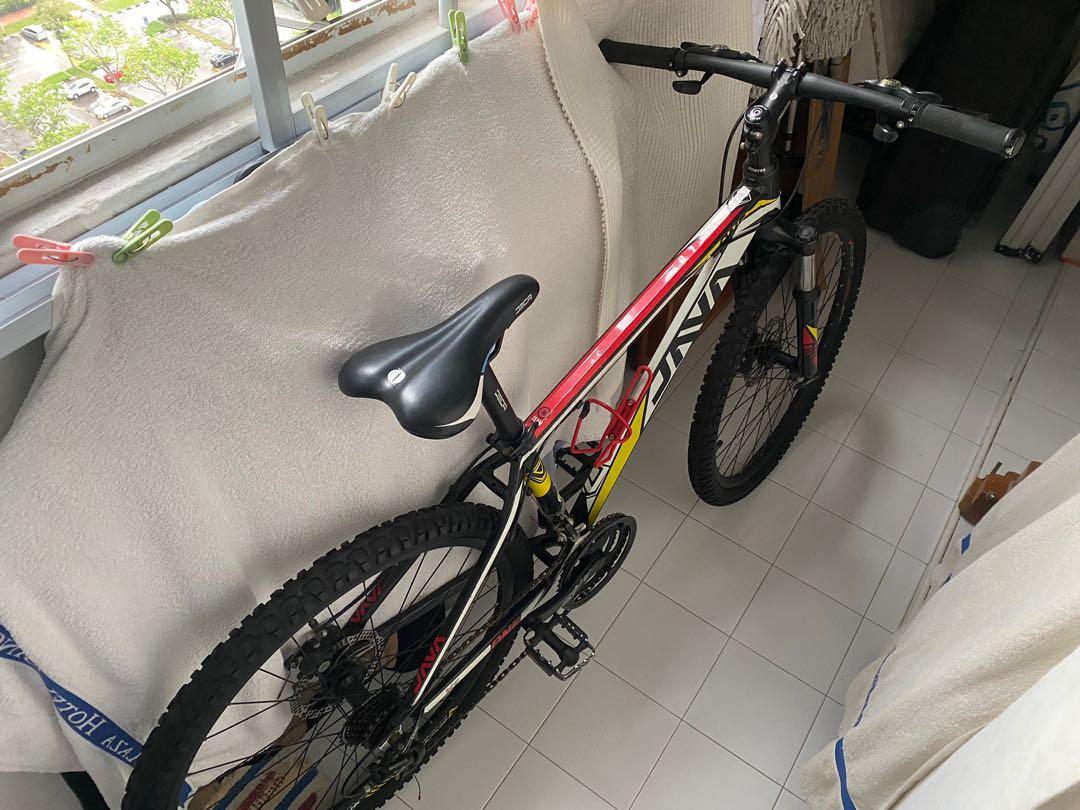 Java One Mountain Bike (Category: Bicycles) located in Singapore. Submitted by blinkoneeighttwo (Listing ID 1107666161, Image 1). Description: Selling my absolutely pre loved mountain bike. It pains my heart to see it go as this bike literally grew up with me. It has always been well maintained (I would wash it after every cycling trip, re grease the chain frequently and even clean the crevices between the shocks). All parts are still the same as