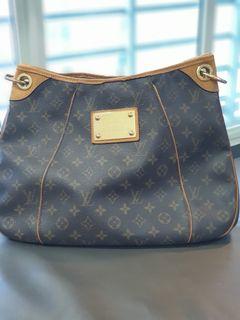 💯 Authentic LV Bag, Louis Vuitton Galliera, PM size, with original LV  local receipt, Luxury, Bags & Wallets on Carousell