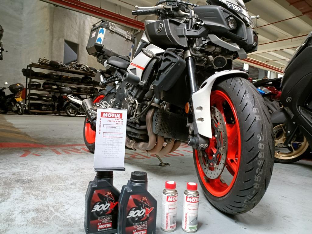 MOTUL 300V (2 Liters) wt Professional Motul Engine & Fuel Flush