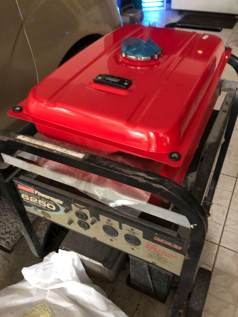 New in Box OTVIAP Generator Tank, 5 Gallon Universal Generator Fuel Gas