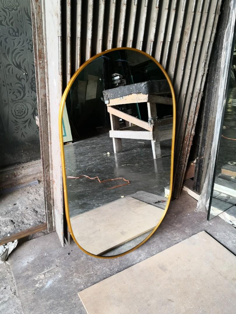 Oval mirror with aluminum frame (Category: Mirrors) located in Malabon City. Submitted by mirrors.ph (Listing ID 1107536964, Image 3). Description: Oval shape mirror with gold aluminum frame and plywood backing. Using 6mm thick copper free lead free mirror. Size: 1.5ft x 2.5ft P1012.50 Add P200 if with back hook Available in gold, glossy black, matte black, white and silver aluminum frame. Customize sizes and shapes are welcome..