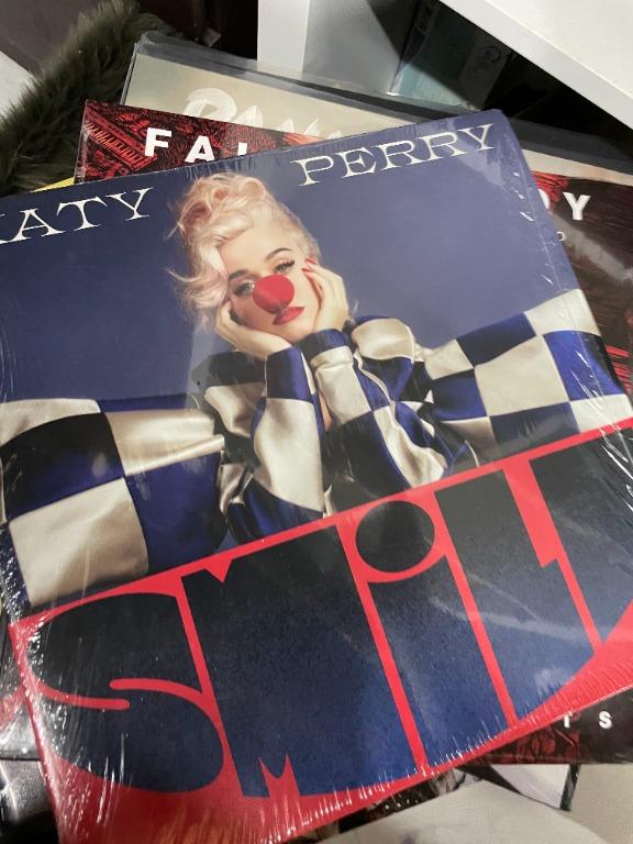 Smile by Katy Perry Vinyl / LP Target Edition (Category: Vinyls) located in Manila. Submitted by ponggrapista (Listing ID 1107561831, Image 1). Description: No issue Mint Condition. Pay Gcash/ BPI Pick up place Makati City.