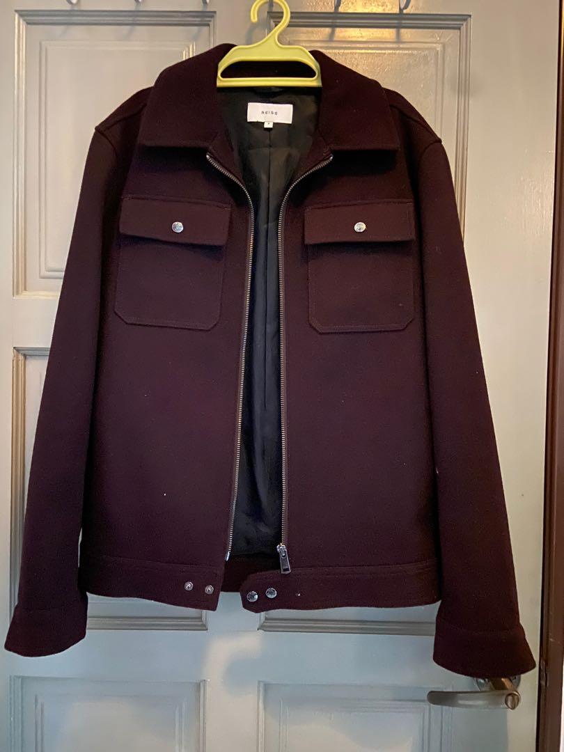 Thick Jacket (Category: Coats, Jackets and Outerwear) located in Seremban. Submitted by darcy7 (Listing ID 1107614432, Image 1). Description: .