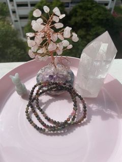 (Category: ) located in . Submitted by ajc_accessories (Listing ID 1107525734, Image 1). Description: .