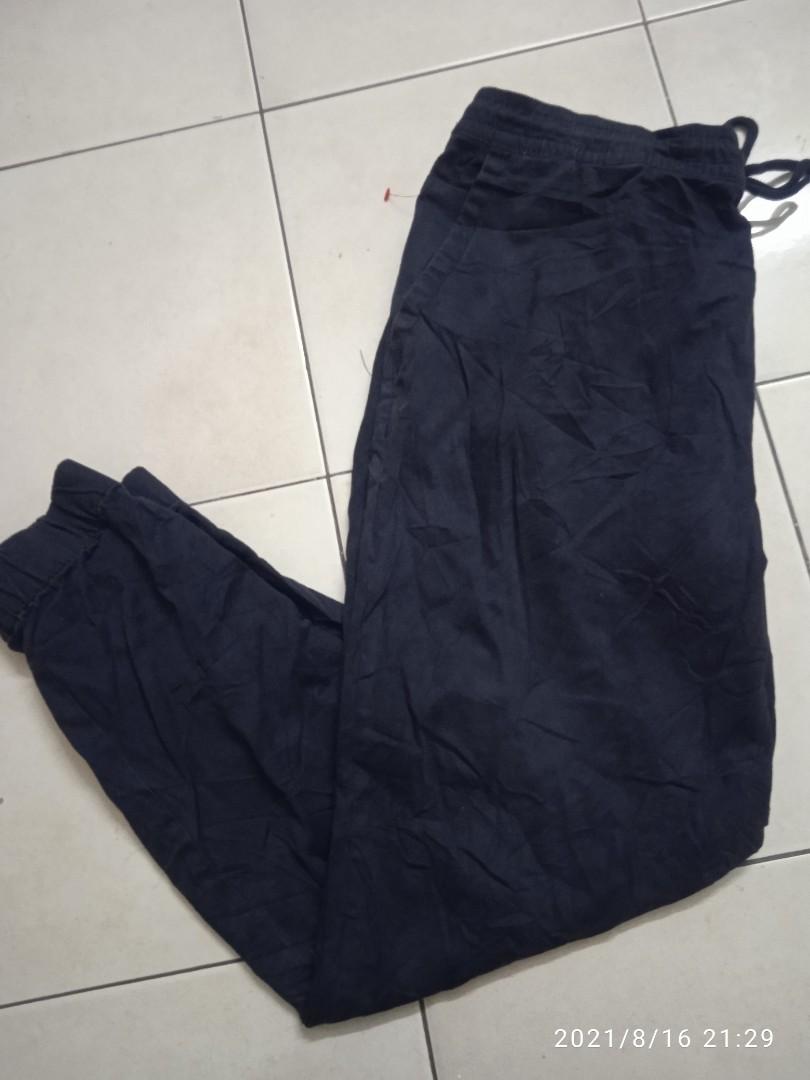 W35 jogger pants urban pipeline Men s Fashion Bottoms Joggers on Carousell