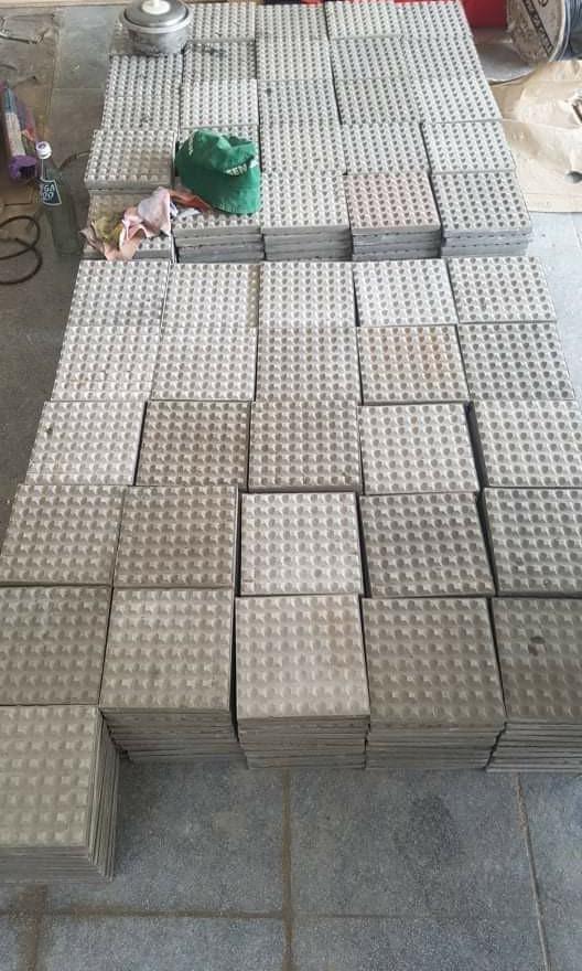 Waffle tiles for garage, Furniture & Home Living, Home Improvement