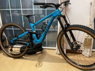 （分類：）位於 。 由 vettel05 提交（商品編號 1107794788，圖片 1）。簡介： 。