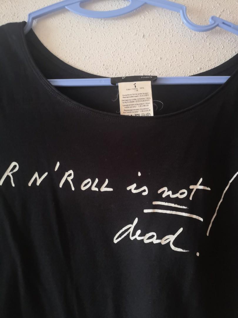 Agnes B Black Basic Tee (Category: Apparel) located in Singapore. Submitted by imrudelikethis (Listing ID 1107772863, Image 2). Description: 100% authentic not for fussy buyer long term storage.