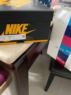 AJ1