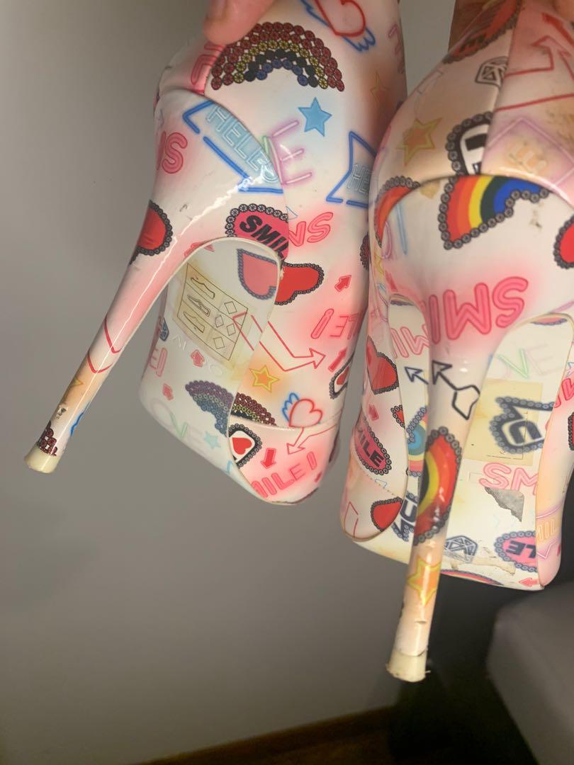 Aldo deals graffiti heels