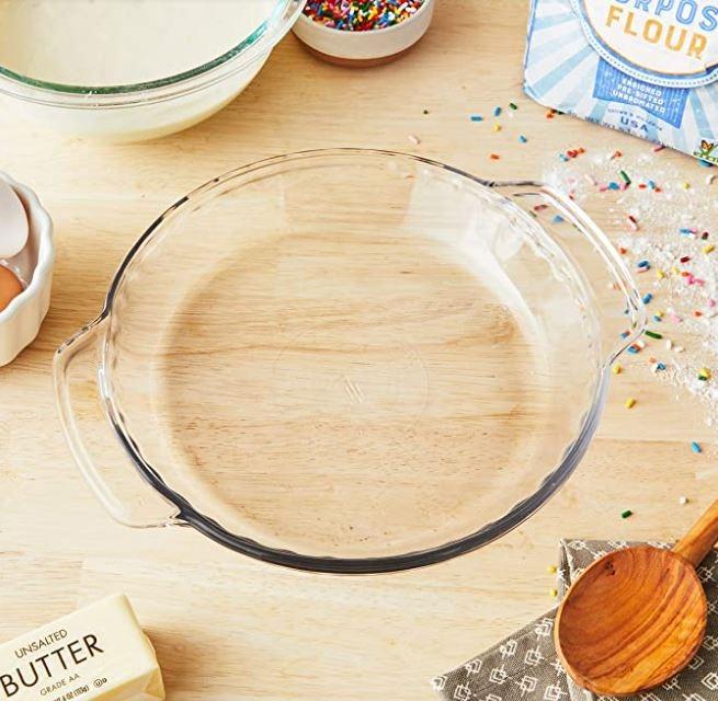 ANCHOR HOCKING BAKING PIE DISH - 9.5inch / 24cm (Category: Bakeware) located in Pasig City. Submitted by regs.018 (Listing ID 1107736148, Image 1). Description: Made of sturdy, thick clear glass that withstands tough baking jobs 9-inch diameter, 1.5 qt capacity; Classic in shape, bakes evenly, and cleans easily The large capacity is perfect for cooking and re-heating items with an oversized easy-to-grip handle; Great for small pies and desserts P