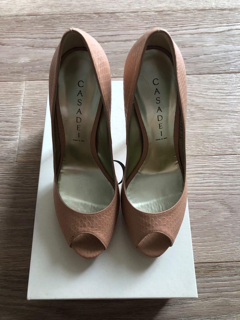Cheap pink hotsell heels