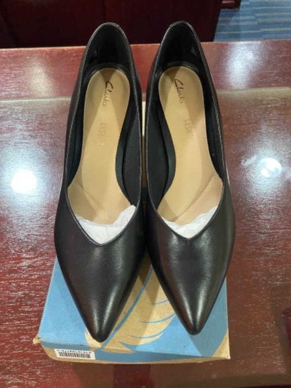 Clarks size 5.5 hot sale