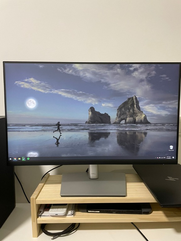 Dell 24 Monitor - P2422HE - Full HD 1080p, IPS Technology, USB-C