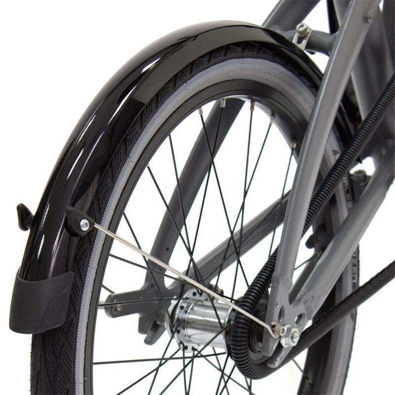 Folding outlet bike fenders