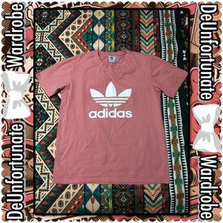 Good Condition Adidas Design T-Shirt (Pls READ description below👇)