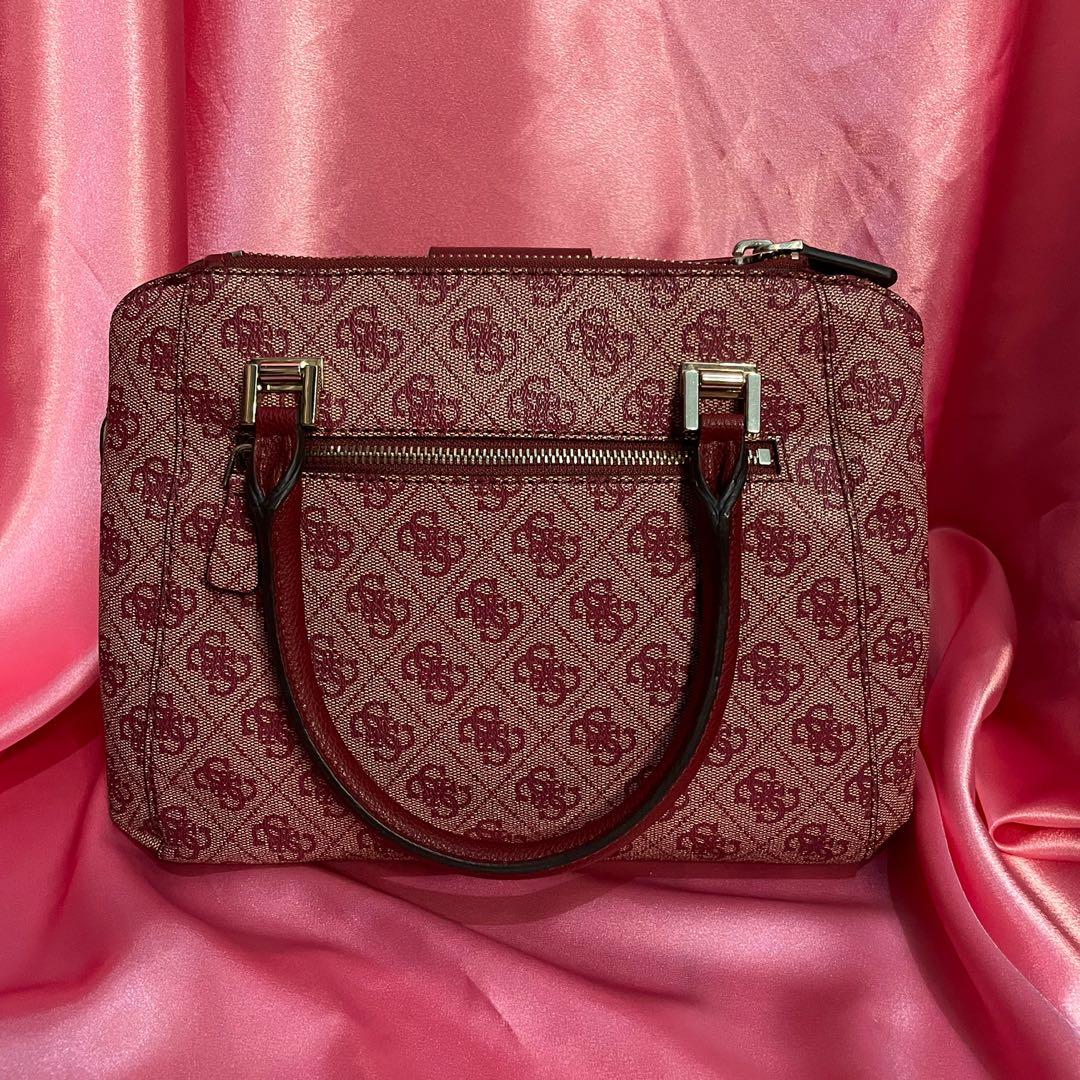 Guess on sale luxe logo
