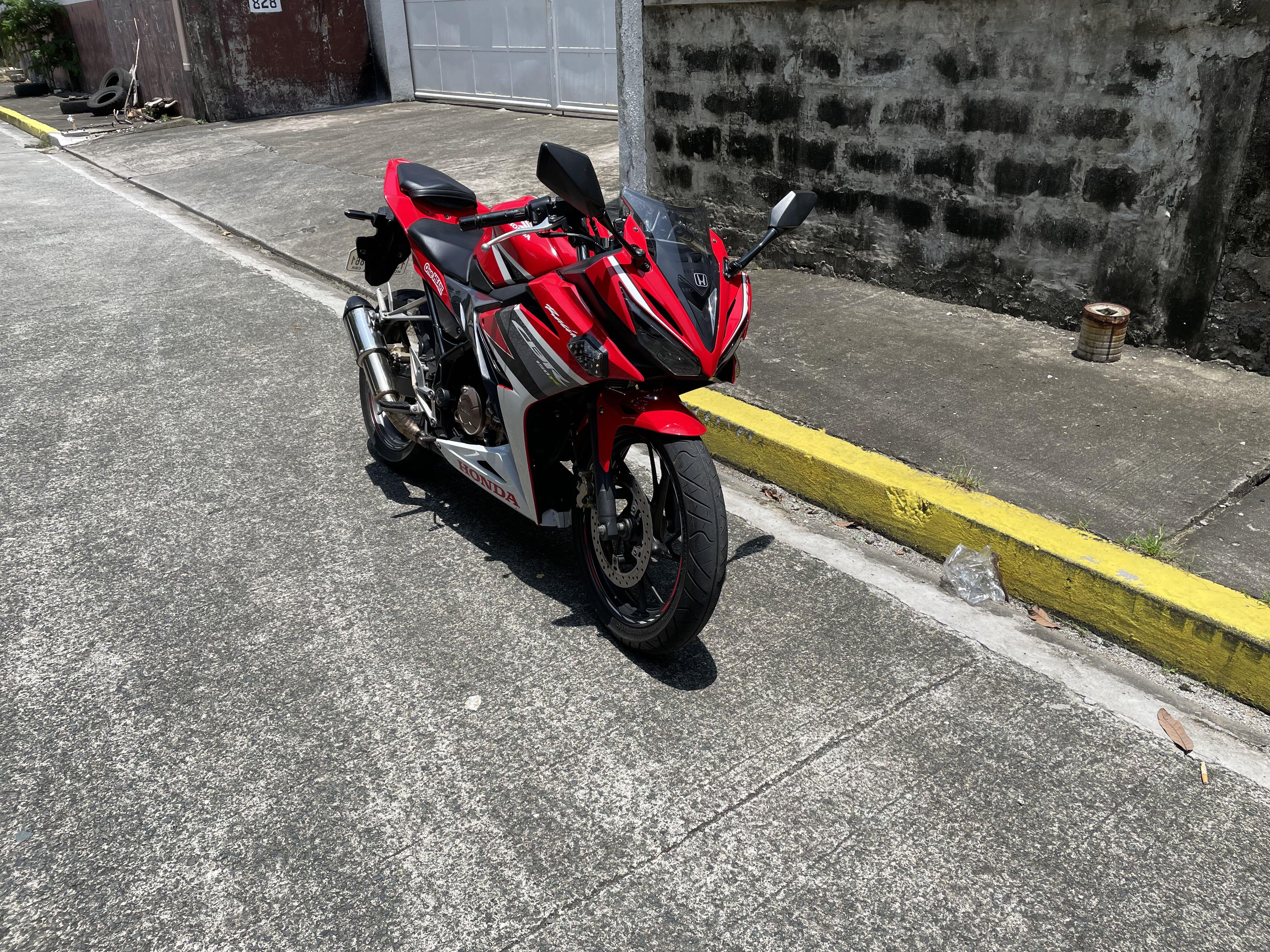 Cbr 150r deals 2017 model price