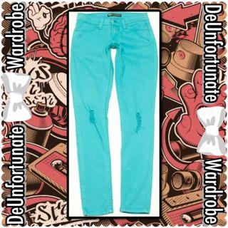 Levi’s 524 Too Superlow Aqua Skinny Distressed Denim Jeans (Pls READ description below👇)