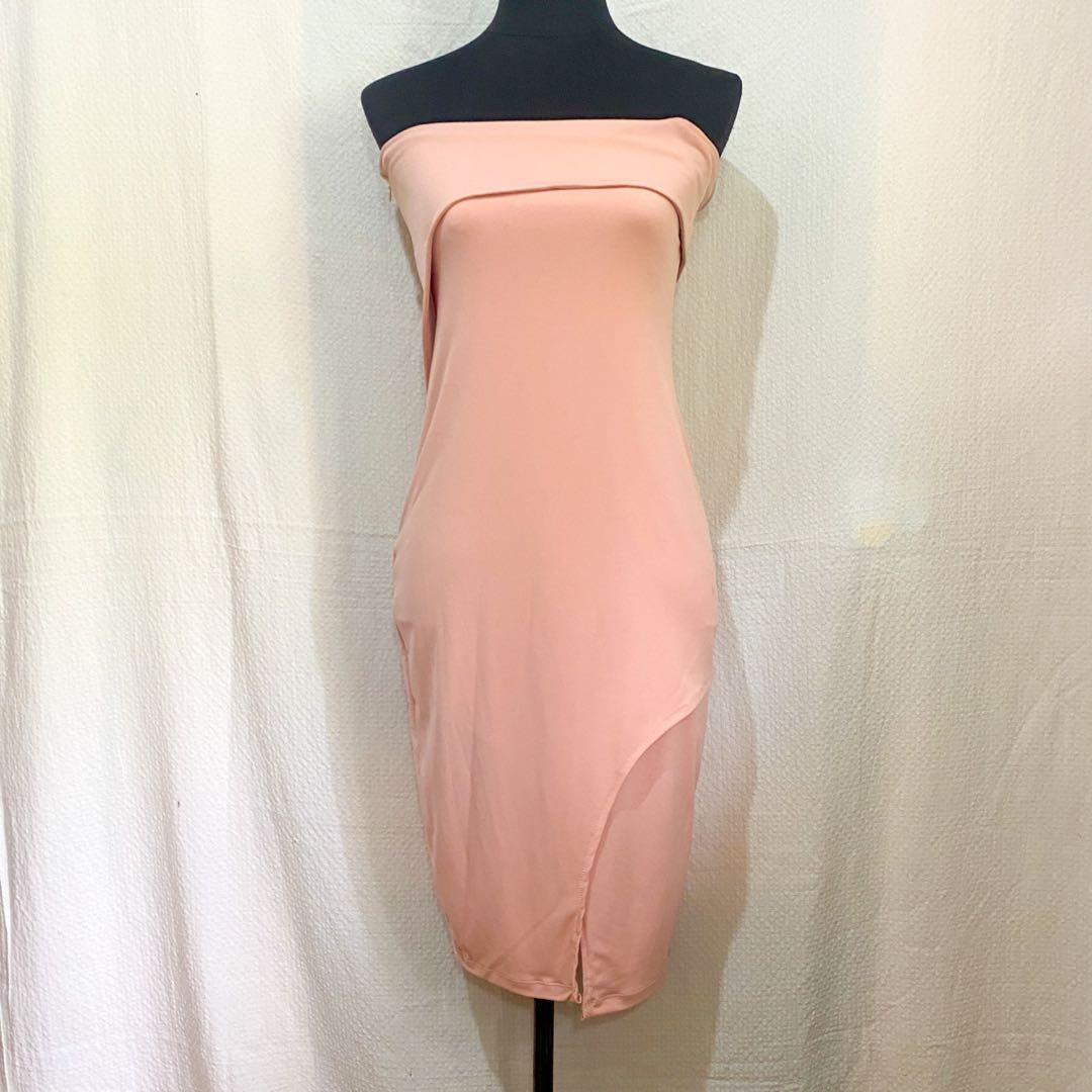 Light pink off shoulder midi dress (Category: Dresses) located in Cavite. Submitted by yssay14 (Listing ID 1107772916, Image 1). Description: Almost brand new sinukat lang after delivery nastock lang sa cabinet. Heather Clothing - Amelia wrap bodycon cocktail dress, fit from medium to semi large..