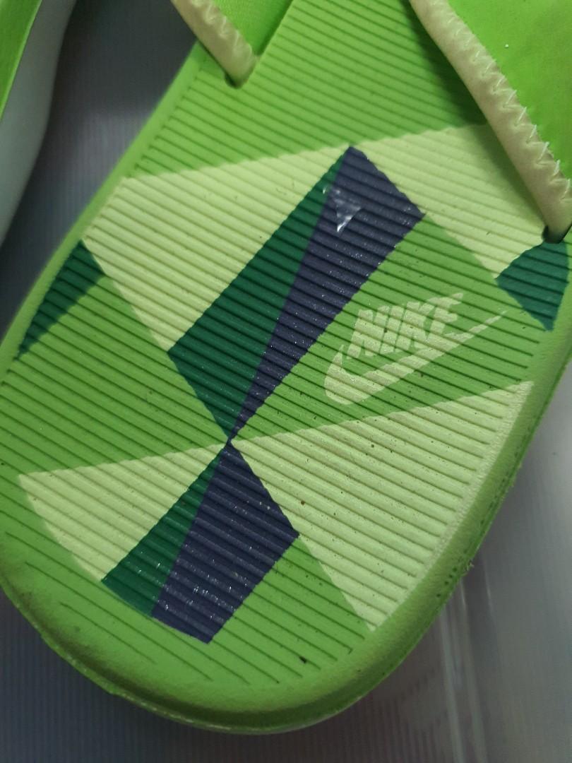 Nike squeeze me slippers price outlet