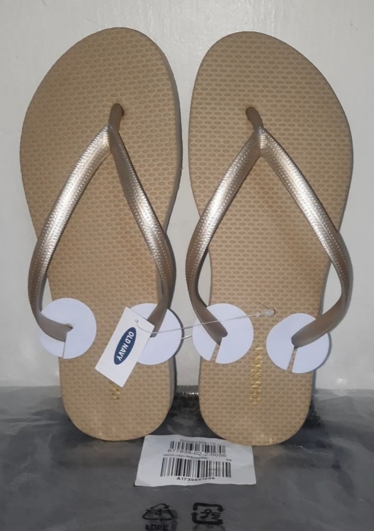 Old navy metallic flip flops outlet