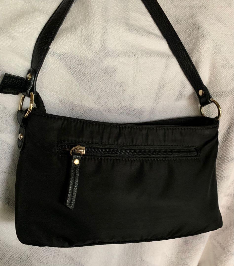 Guy laroche deals pochette