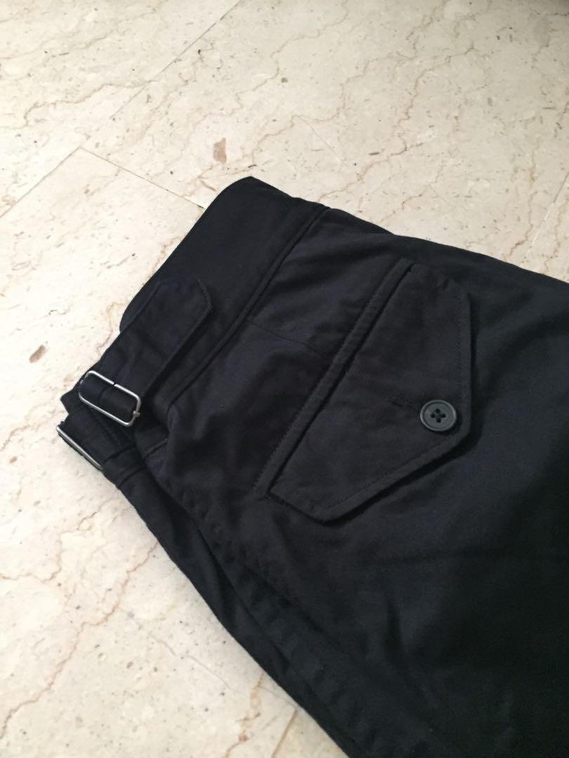 Uniqlo U Gurkha Shorts (black), Men's Fashion, Bottoms, Shorts on Carousell