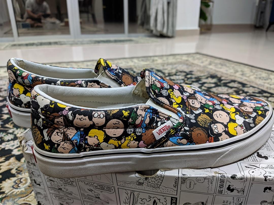 Vans slip on peanuts the gang black Men s Fashion Footwear Sneakers on Carousell