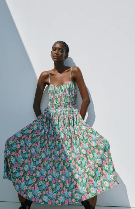 Zara printed dress with pleated skirt clearance