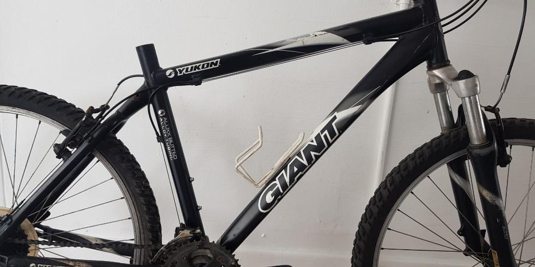 600 Giant Yukon 2000 Mountain Bicycle