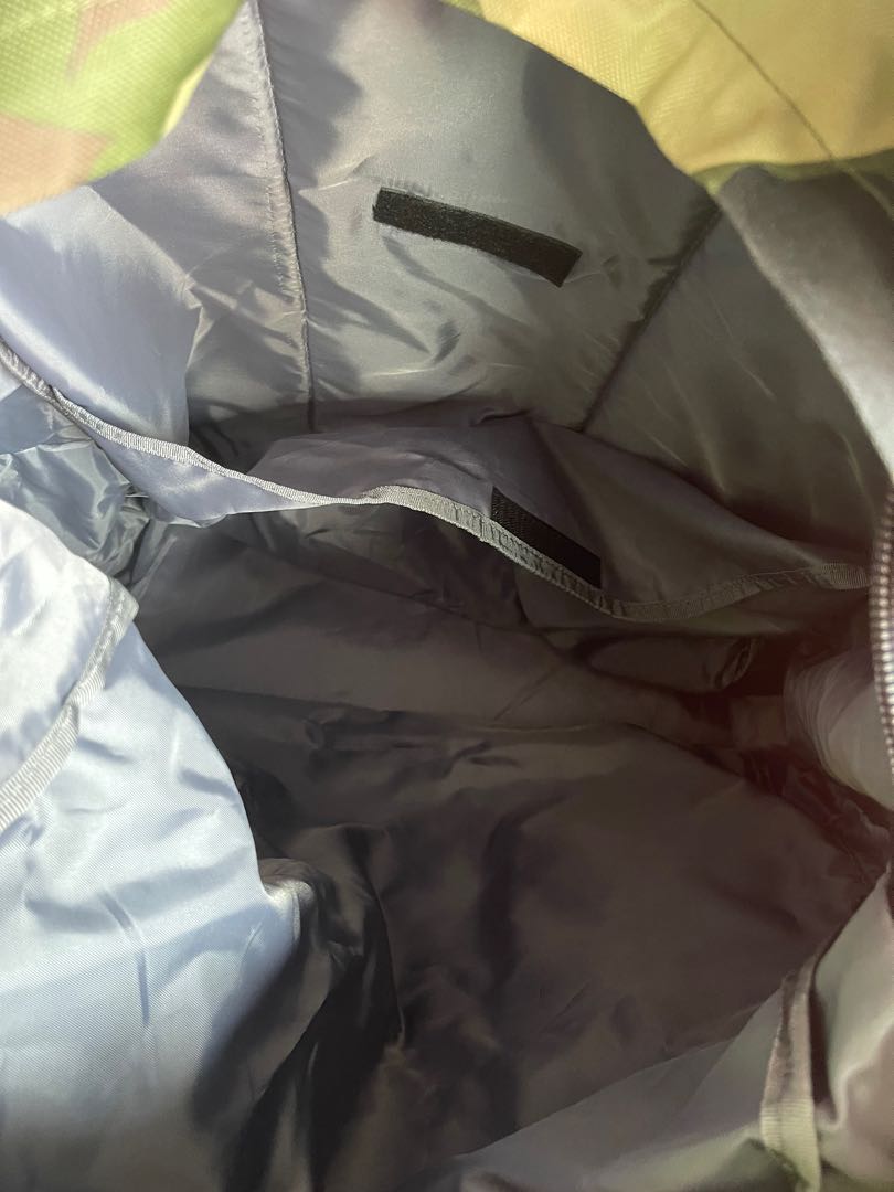 Backpack (Category: Backpacks) located in Singapore. Submitted by surellyy (Listing ID 1107981599, Image 4). Description: Super duper big backpack! Good to use to go on staycation etc. Top up $5 for courier.