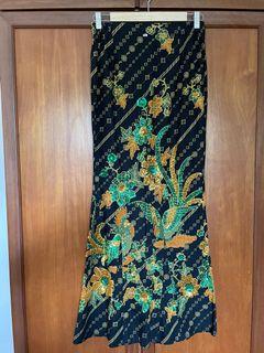 Batek Sarung with sequins (M)
