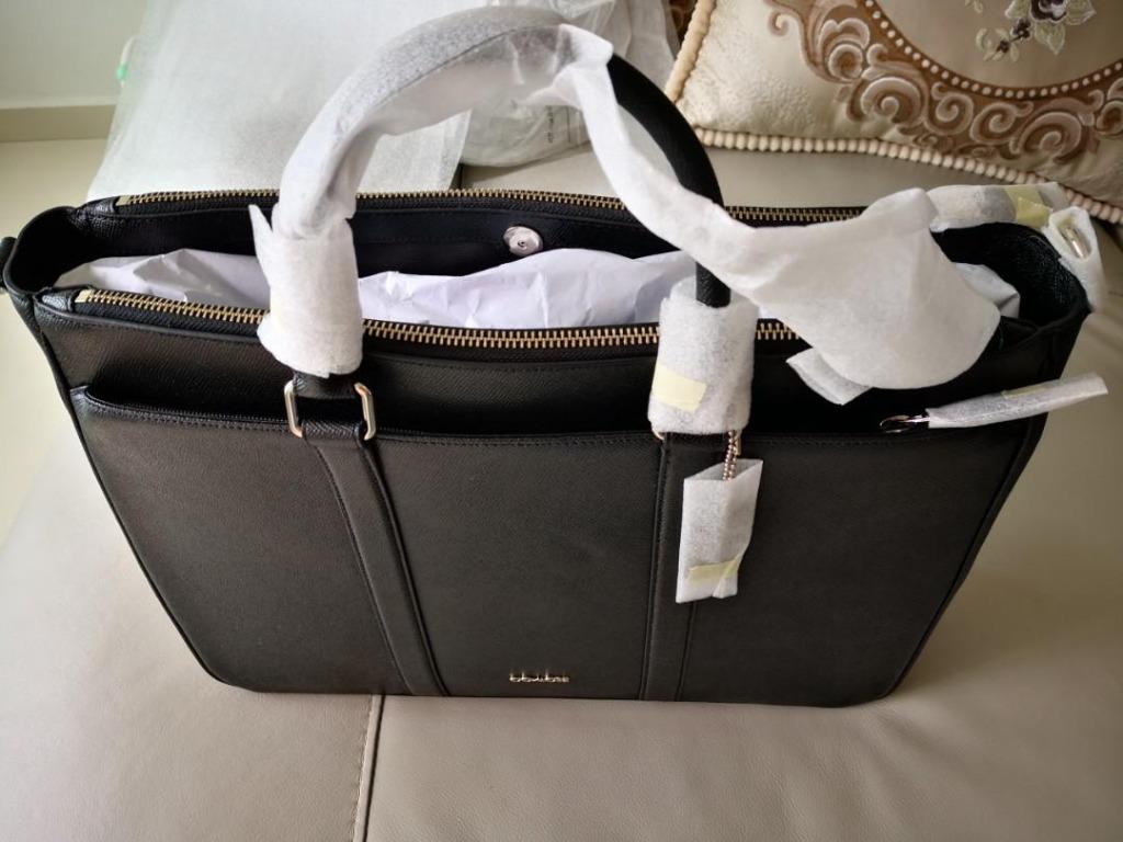 Perry metropolitan tote outlet