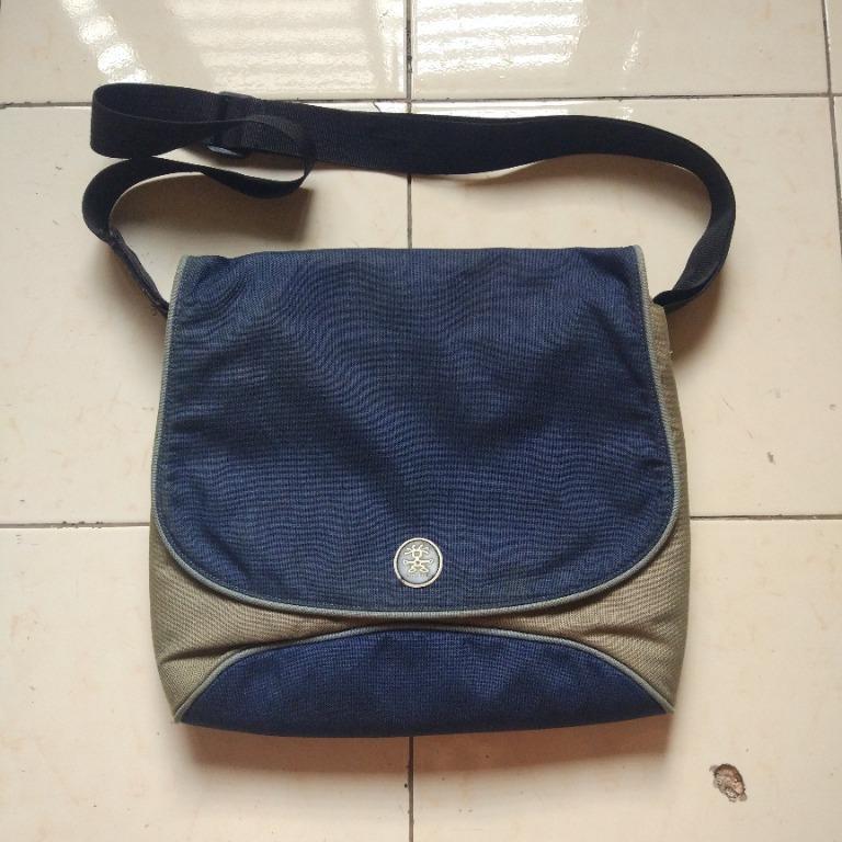 Crumpler Mcbain baby M bag (Category: Camera Bags & Carriers) located in Pasay City. Submitted by denimdude.ph (Listing ID 1107879944, Image 1). Description: .