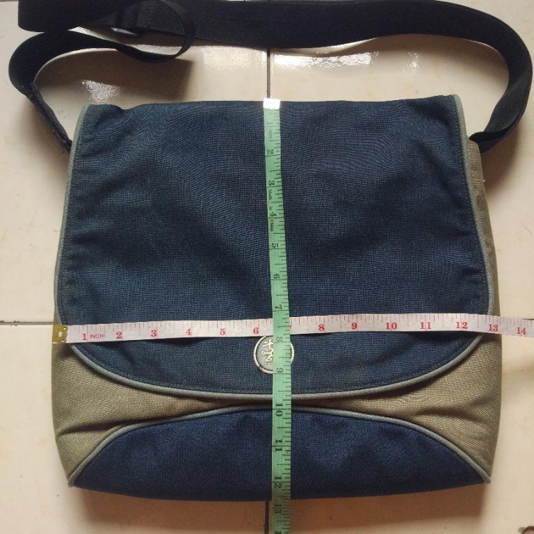 Crumpler Mcbain baby M bag (Category: Camera Bags & Carriers) located in Pasay City. Submitted by denimdude.ph (Listing ID 1107879944, Image 3). Description: .