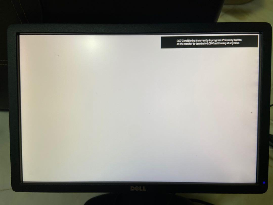 Dell Monitor 19 inch E1913C, Computers & Tech, Parts & Accessories, Monitor  Screens on Carousell