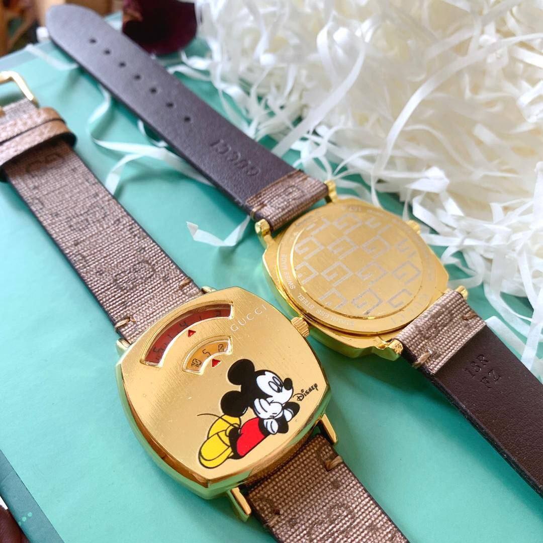 Gucci watch deals mickey mouse