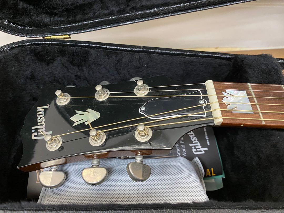 Gibson SJ 200 Studio Acoustic guitar hummingbirds fender amp gibson prs
