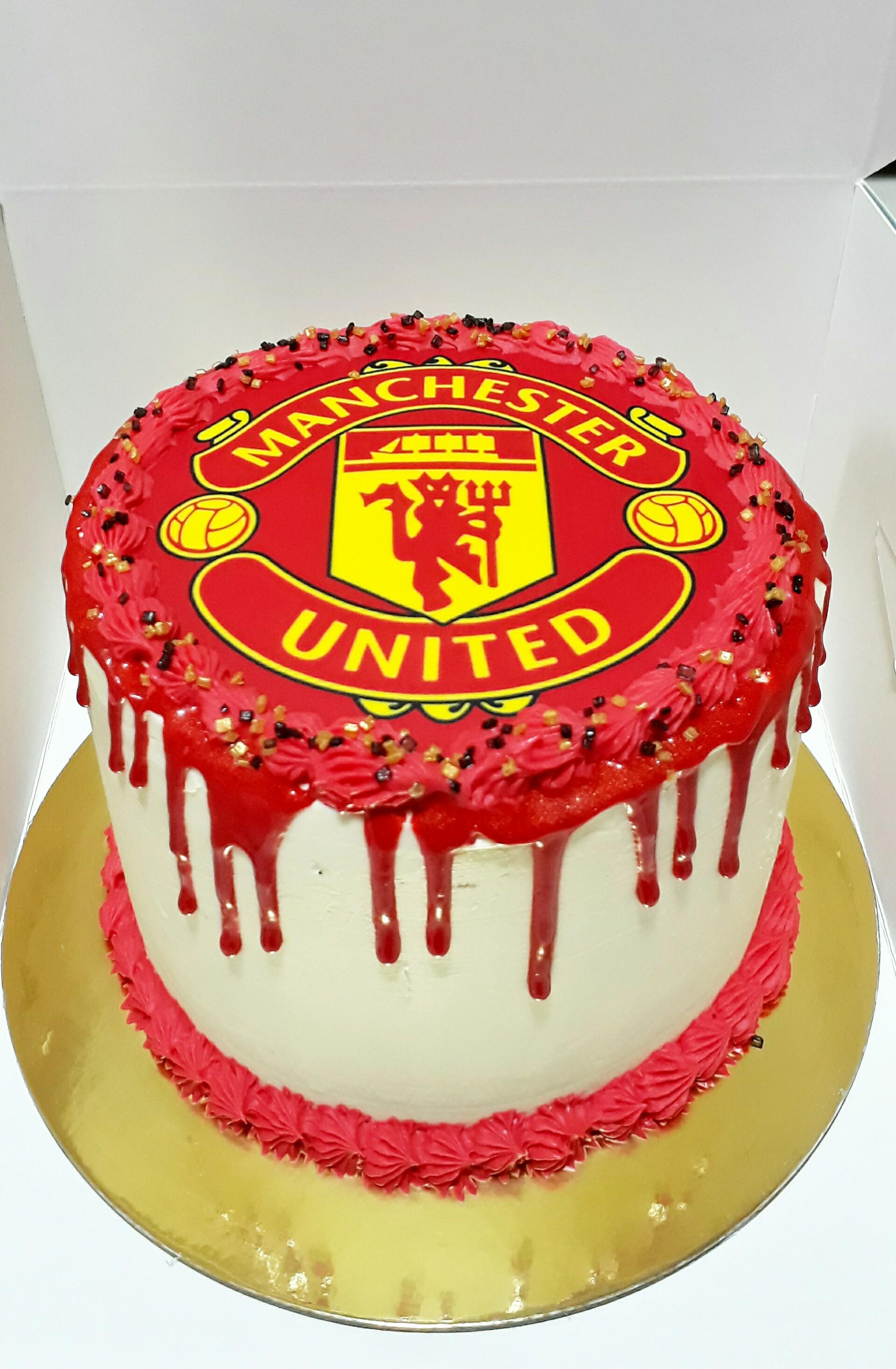 Baked by chloe - Manchester United T-shirt cake | Facebook