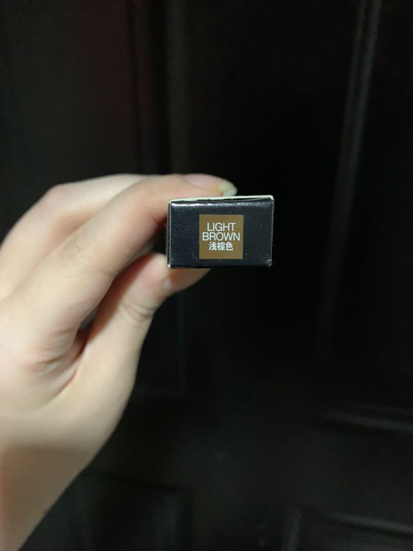 Maybelline define and blend Brow pencil (Light Brown) (Category: Makeup) located in Quezon City. Submitted by tishfinds (Listing ID 1108007452, Image 2). Description: Maybelline Define And Blend Brow Pencil in Light Brown Brand new Orig price 349.