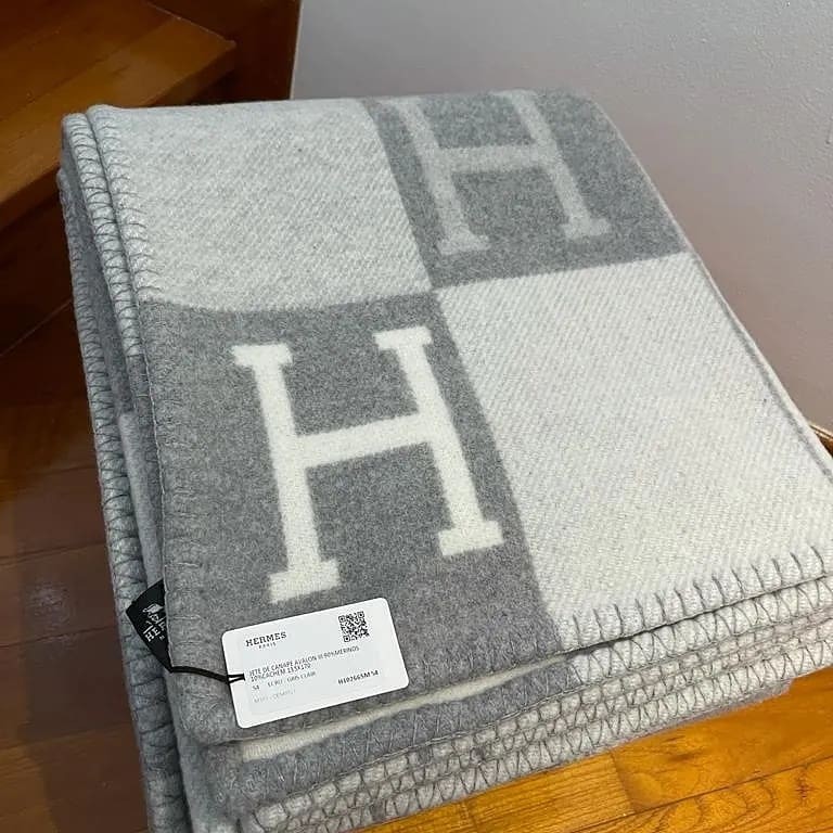 Hermes grey avalon blanket sales