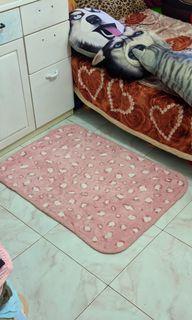 Pink leopard fur soft carpet 37.5 by 27.5